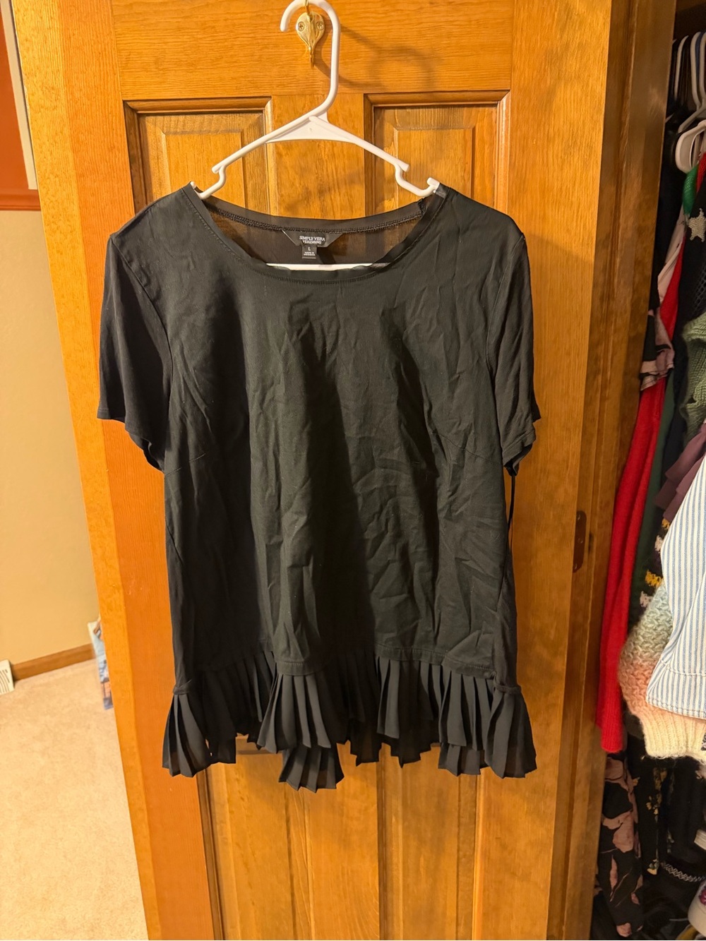 Simply Vera Vera Wang Black Short Sleeve Top with Pleated Ruffle Hem